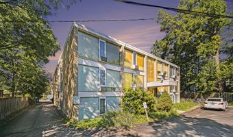 1531 Packard St #6, Ann Arbor, MI 48104