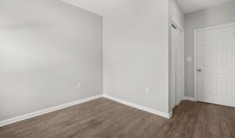 14 W 19TH St, Bayonne, NJ 07002