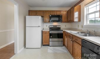 4805 Breakers Ln, Asheville, NC 28806