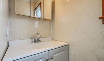 7114 GREENWOOD Ave, Baltimore, MD 21206