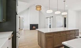 1 Jaytee Dr, Alton, NH 03809