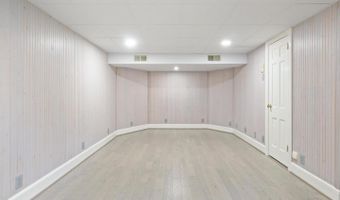 9400 FALLS Rd, Potomac, MD 20854