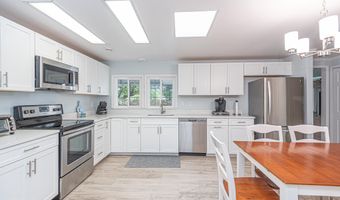 19 ANCHOR WAY Dr, Berlin, MD 21811