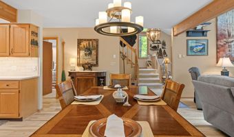 129 Woodbury, Blakeslee, PA 18610