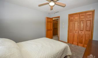 475 Gillcrest Dr, Albany, IN 47320