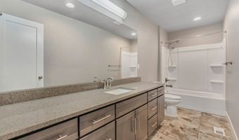 296 S 600 W, Centerville, UT 84014