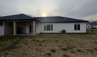 640 S 9th St, Akron, IA 51001