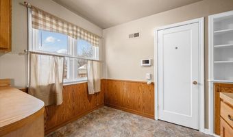 1020 Perkins St, Belle Fourche, SD 57717