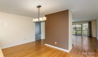 530 Crowfields Ln, Asheville, NC 28803