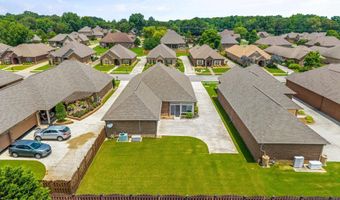 25112 Kingston Dr, Athens, AL 35613