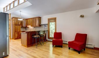 15 Brookridge Dr, Avon, CT 06001
