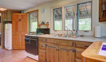 71 Eddie Knoll Ln, Bartlett, NH 03812