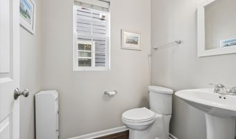 33 N Lincoln Ln, Arlington Heights, IL 60004