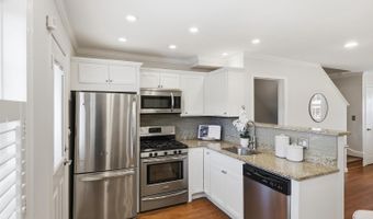 519 S FAYETTE St S, Alexandria, VA 22314