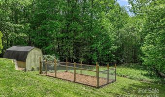 84 Varnadore Dr, Arden, NC 28704