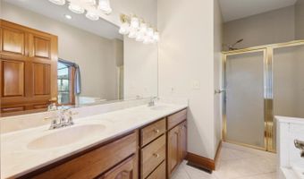 6040 Eden Dr, Aurora, IN 47001