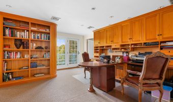 34 Black Duck Ln, Barnstable, MA 02630