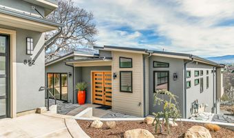 852 Oak St, Ashland, OR 97520