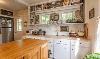 662 Searsmont Rd, Appleton, ME 04862