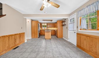 19 Greenleaf St, Billerica, MA 01821