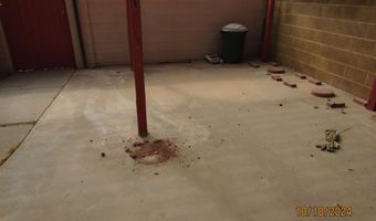 1917 Villa Dr, Artesia, NM 88210