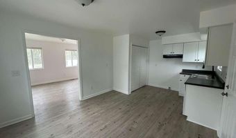 1147 Triple Hl, Macon, GA 31206