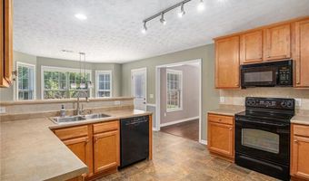 673 Country Grove Ln, Auburn, GA 30011
