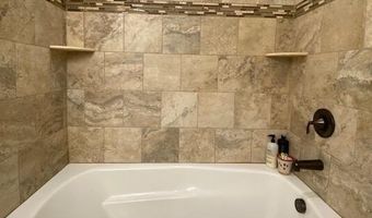 111 Landmark Dr, Bardstown, KY 40004