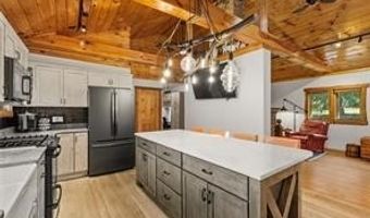 128 Courson Ln, Allegheny Twp., PA 16373