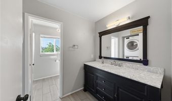 806 E 4th 9, Escondido, CA 92025