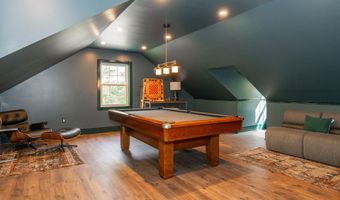 20 Babbidge Rd, Falmouth, ME 04105