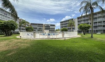 250 John F Kennedy Dr Ph7, Atlantis, FL 33462