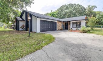 910 VAN Dr, Auburndale, FL 33823