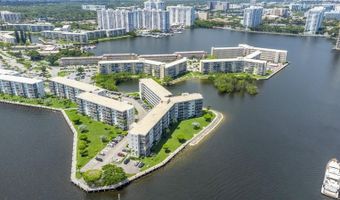 3030 Marcos Dr T-412, Aventura, FL 33160