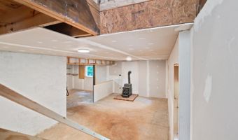 787 Woodlawn Trl, Appomattox, VA 24522