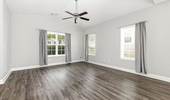 540 Highland Pointe Dr, Alto, GA 30510
