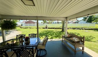 112 S 2nd St, Batesville, IN 47006