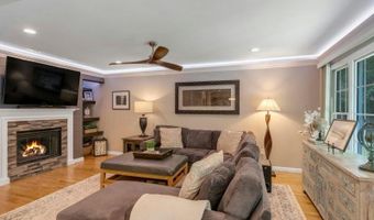 111 Trotters Ln, Allendale, NJ 07401