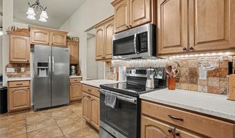 1816 Puma Dr, Altus, OK 73521