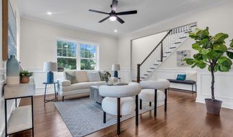 41 Avondale Ln, Aberdeen, NJ 07747