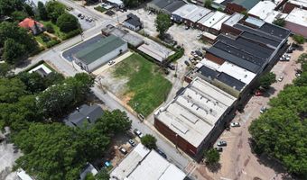 100 Pickins St W, Abbeville, SC 29620