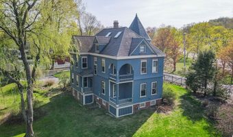 50 Portsmouth Rd, Amesbury, MA 01913