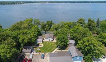 1321 S Darling Dr NW, Alexandria, MN 56308