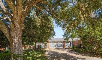 729 Canterbury Dr, Biloxi, MS 39532