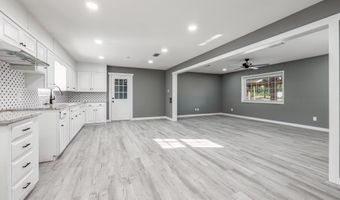 66 Roy Rd, Arkadelphia, AR 71923