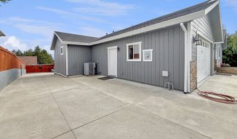 7175 VISTA RIDGE Dr, Brookings, OR 97415
