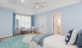 5601 VERNON Pl, Bethesda, MD 20817