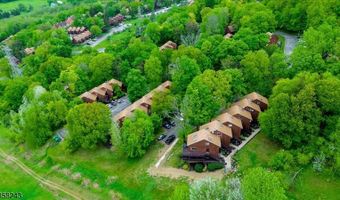 3 Telemark Dr 10, Alloway, NJ 07462