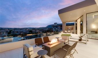 81 Hawk Ridge Dr, Las Vegas, NV 89135
