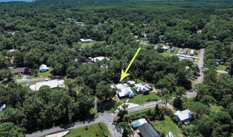 242 15th St, Apalachicola, FL 32320